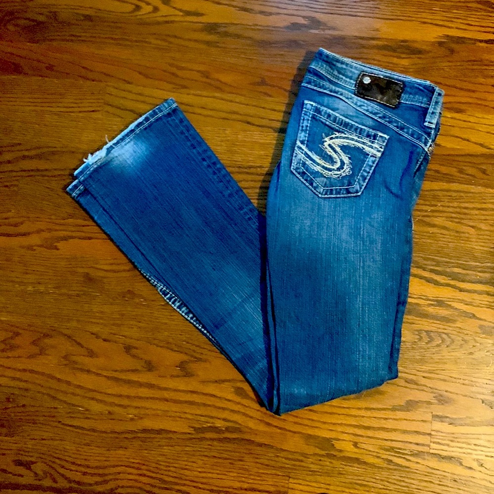 Silver jeans 28/33 Tuesday 161/2 style… bundle and save $$$
